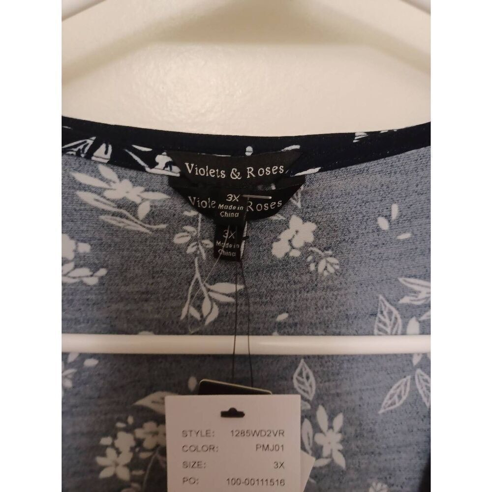 Violets & Roses Top Sleeveless Color Black/White Size 3X - Picture 2 of 3